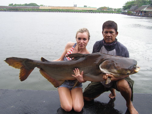 Fishing in Bangkok at Bungsmran Lake