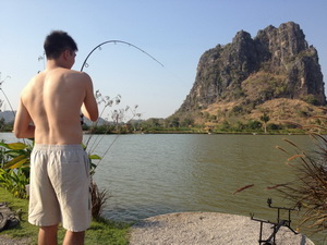 fishing in thailand at jurassic fishing park cha am