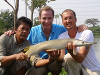 Alley, Eddy & Robson Green fishing IT Lake Monsters Thailand