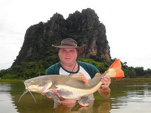 redtail catfish fishing Jurassic Fishing Park Thailand Cha Am