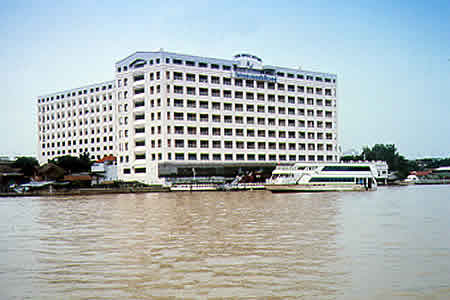 Royal River Hotel Bangkok