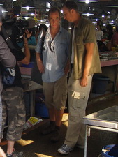 Filming Extreme Fishing Thailand with Robson Green at Bangkapi Market Bangkok
